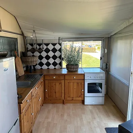 Mietwohnwagen 4 Personen Behrensdorf