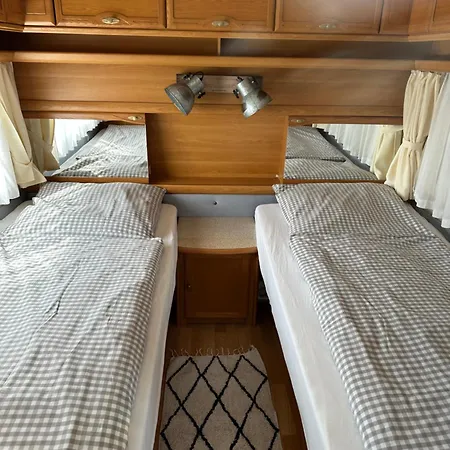 Mietwohnwagen 4 Personen